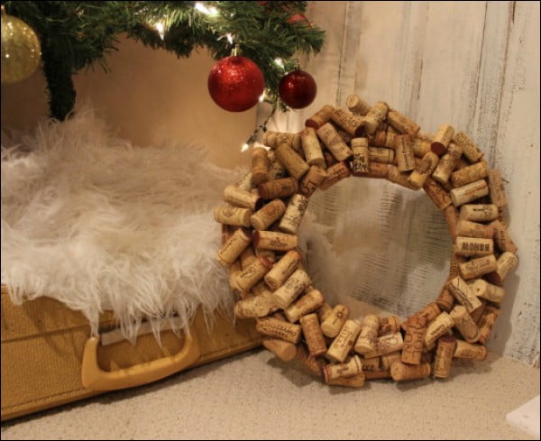 DIY: How to Make a Wine Cork Wreath #DIY #craft #winecork