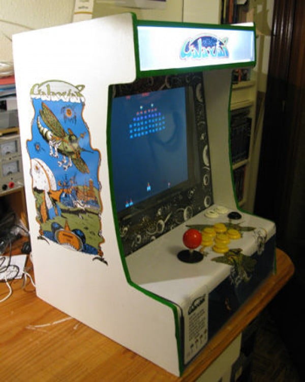 Retro Arcade Machine