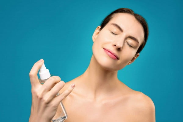 DIY Makeup Setting Spray