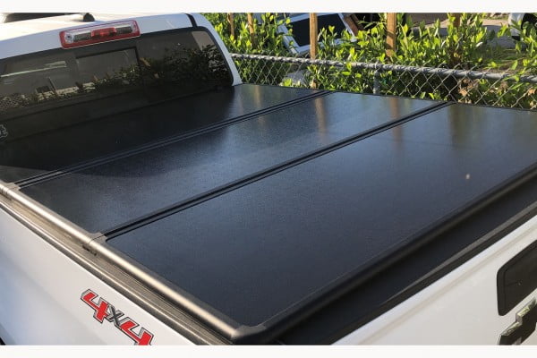 How to Install a Bed Cover